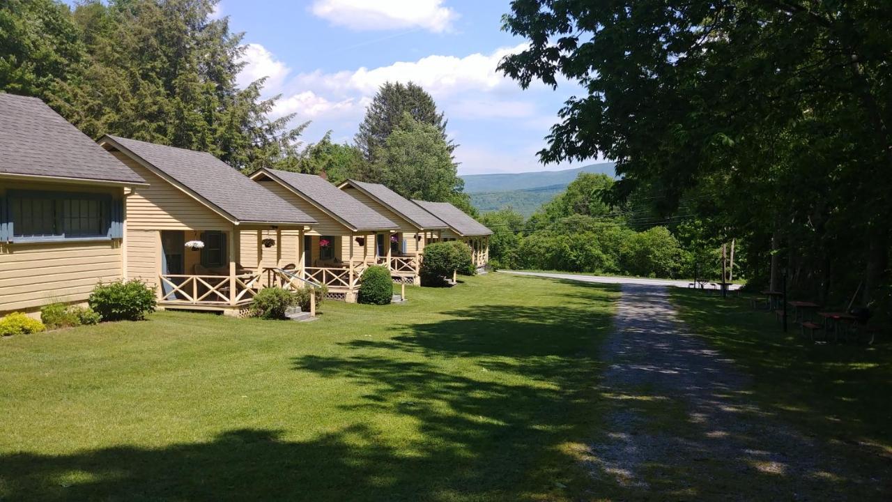 Serenity Motel Shaftsbury 외부 사진