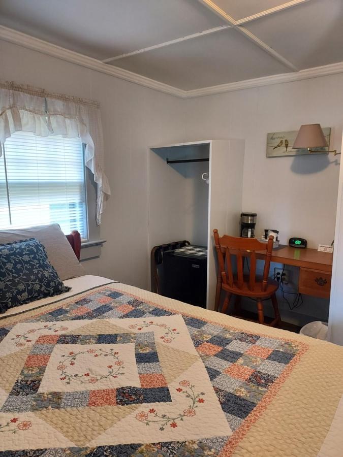 Serenity Motel Shaftsbury 외부 사진