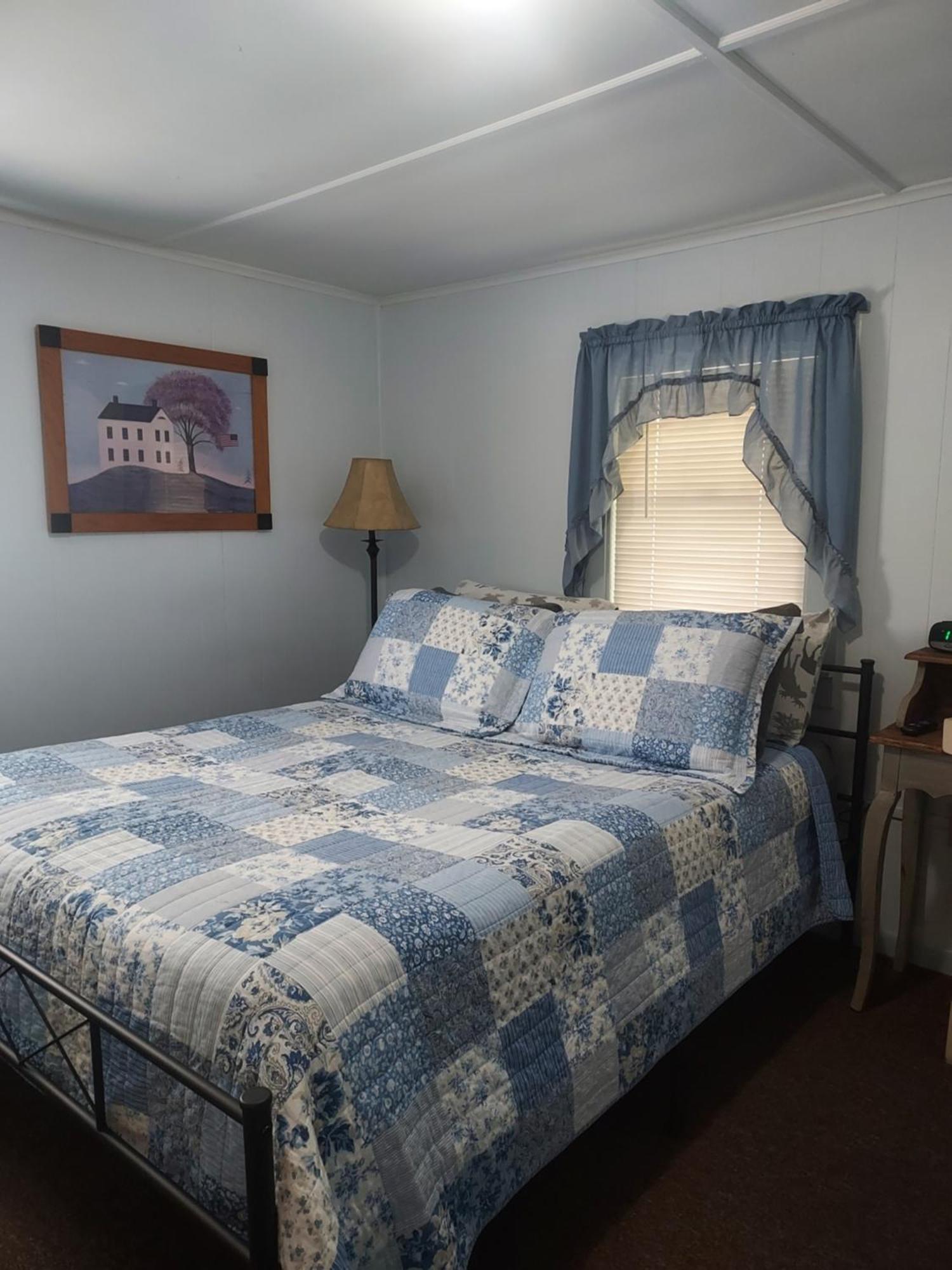 Serenity Motel Shaftsbury 외부 사진