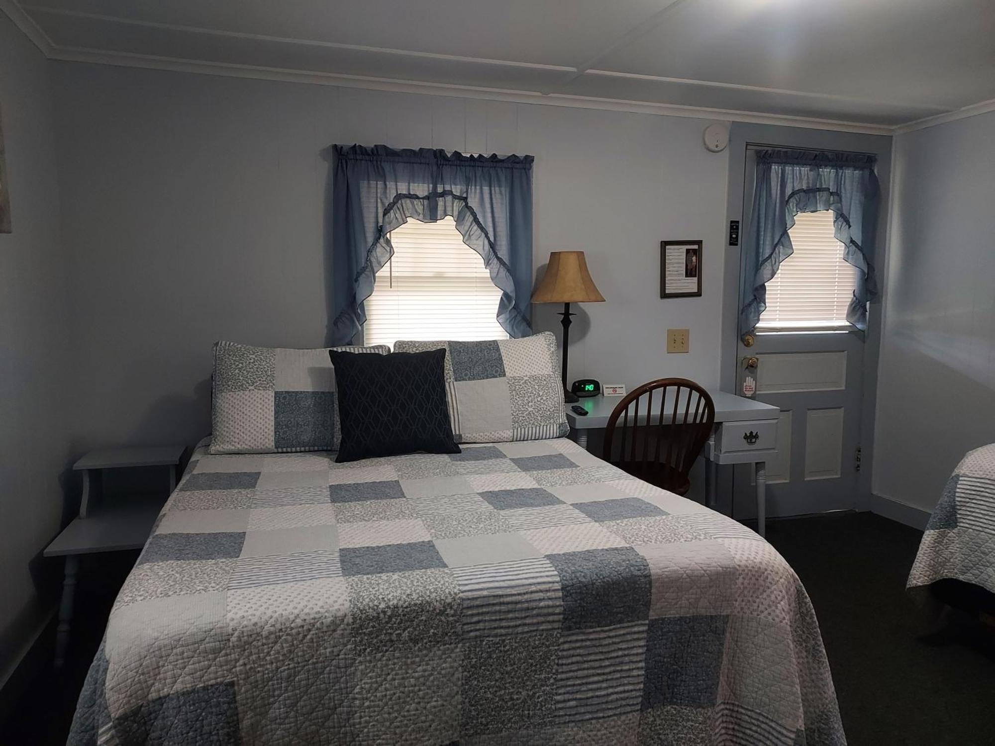 Serenity Motel Shaftsbury 외부 사진