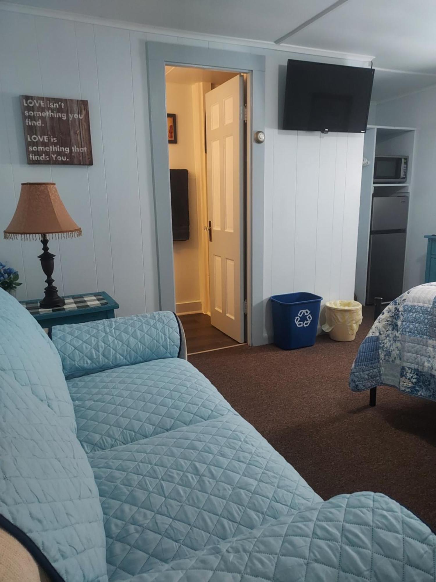 Serenity Motel Shaftsbury 외부 사진