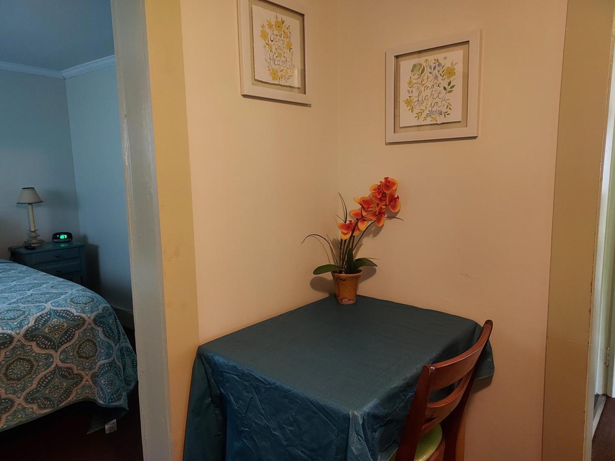 Serenity Motel Shaftsbury 외부 사진