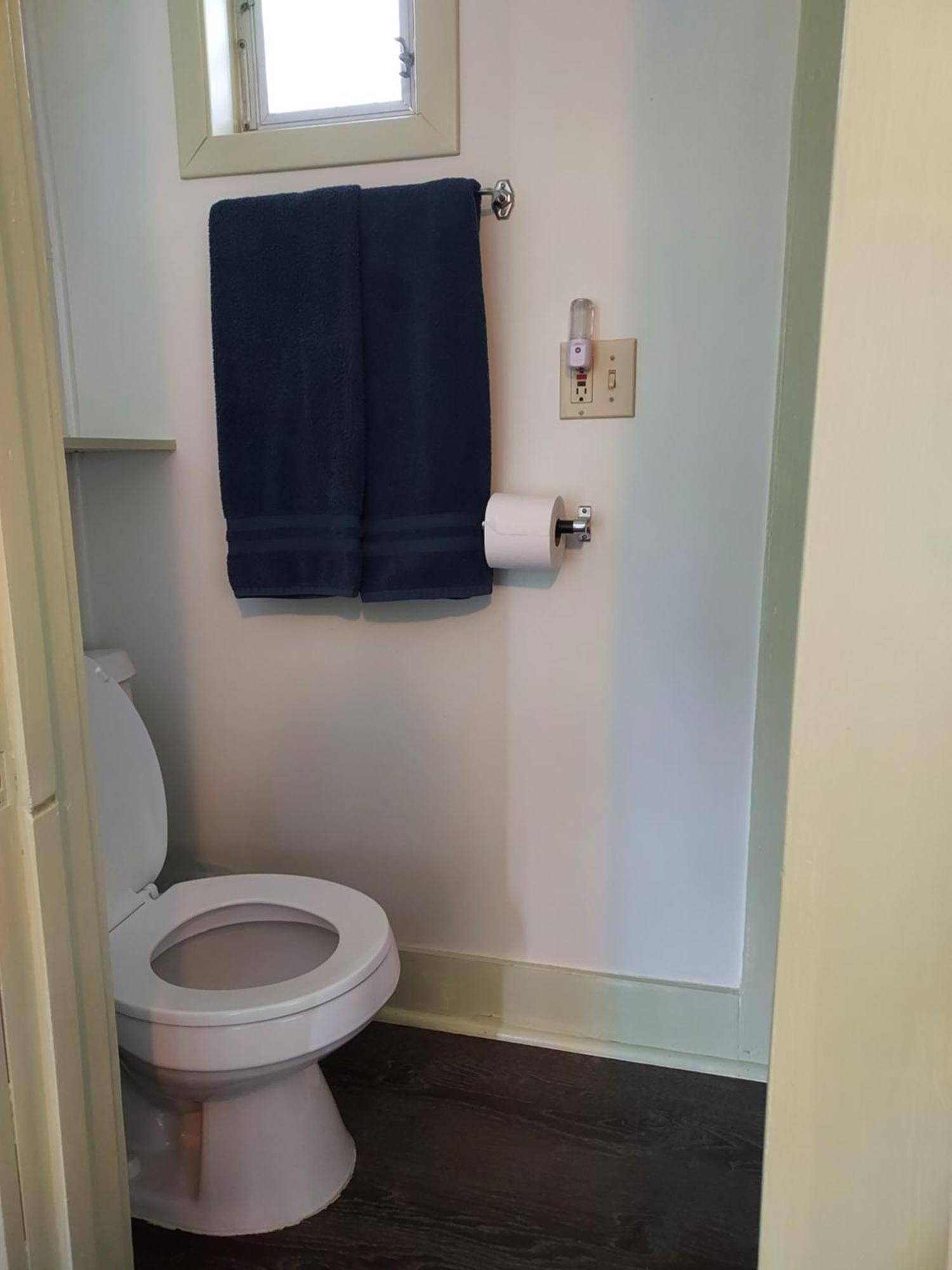 Serenity Motel Shaftsbury 외부 사진
